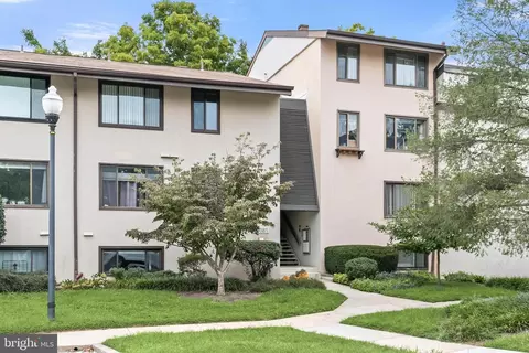 10081 Windstream Dr #1, Columbia, MD 21044