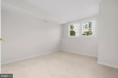 Bedroom - 9374 Breamore Ct, Laurel, MD 20723 photo 5 of 6