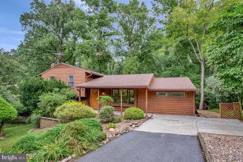 9895 Foxhill Ct, Ellicott City, MD 21042