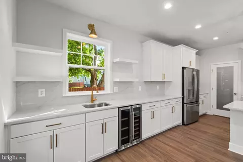 Kitchen - 9344 Meredith Ave, Laurel, MD 20723 photo 5 of 5