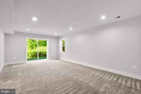 Living - 9344 Meredith Ave, Laurel, MD 20723 photo 6 of 6