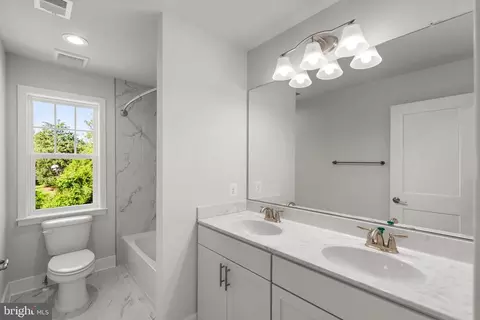 Bath - 9344 Meredith Ave, Laurel, MD 20723 photo 4 of 5