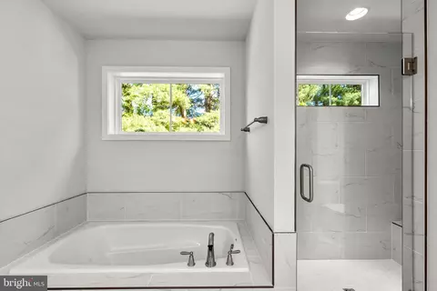 Bath - 9344 Meredith Ave, Laurel, MD 20723 photo 3 of 5