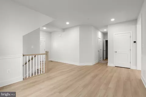 Entry Way - 9324 Meredith Ave, Laurel, MD 20723 photo 5 of 18