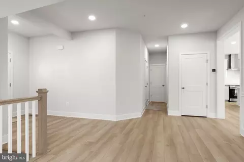 Entry Way - 9324 Meredith Ave, Laurel, MD 20723 photo 6 of 18