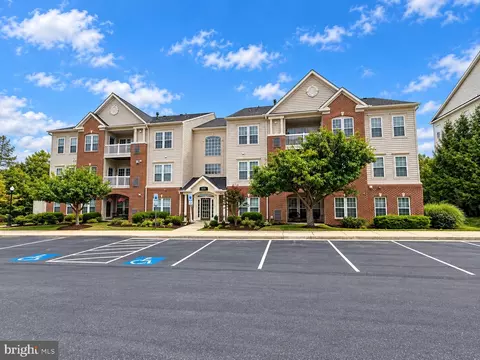 8135 Cyprus Cedar Ln #G, Ellicott City, MD 21043