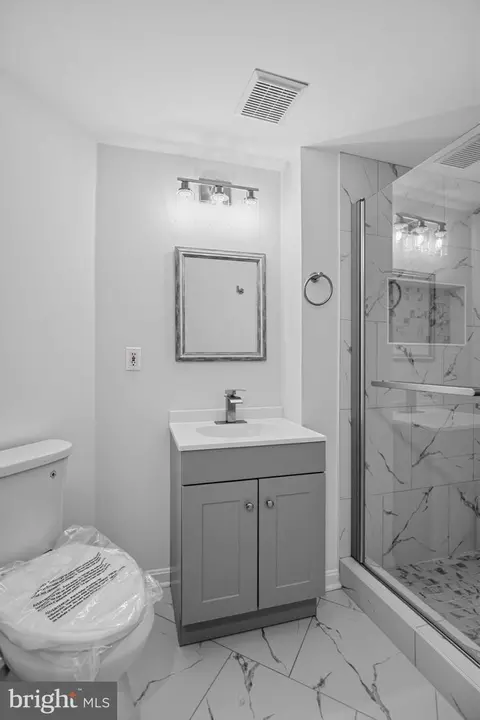 Bath - 9270 Maxwell Ct, Laurel, MD 20723 photo 1 of 7