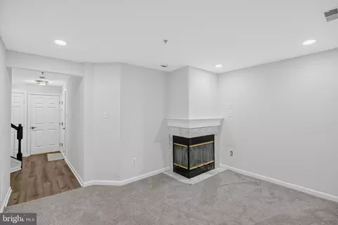 Living - 9270 Maxwell Ct, Laurel, MD 20723 photo 4 of 4
