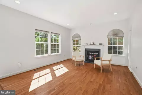 Living - 5757 Augustine Ave, Elkridge, MD 21075 photo 1 of 2