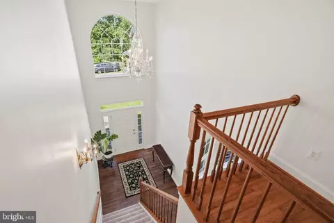 Entry Way - 5757 Augustine Ave, Elkridge, MD 21075 photo 2 of 6