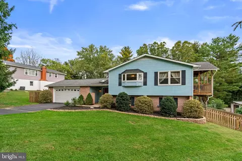 10338 Lombardi Dr, Ellicott City, MD 21042