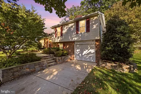 8523 Hayshed Ln, Columbia, MD 21045