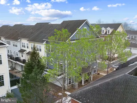 5846 Donovan Ln, Ellicott City, MD 21043