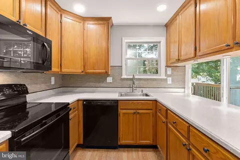 Kitchen - 9113 Bryant Ave, Laurel, MD 20723 photo 3 of 4