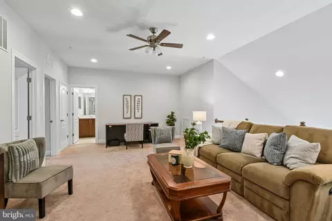 Entry Way - 8705 Hines Cir, Laurel, MD 20723 photo 4 of 6