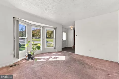 Living - 7351 Cedar Ave, Jessup, MD 20794 photo 1 of 6