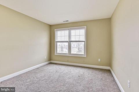 8715 Timber Oak Ln, Laurel, MD 20723 photo 24