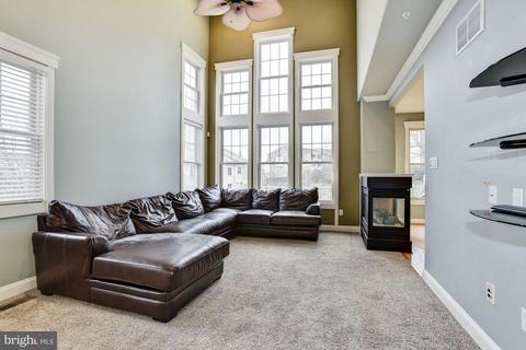 8715 Timber Oak Ln, Laurel, MD 20723 photo 7