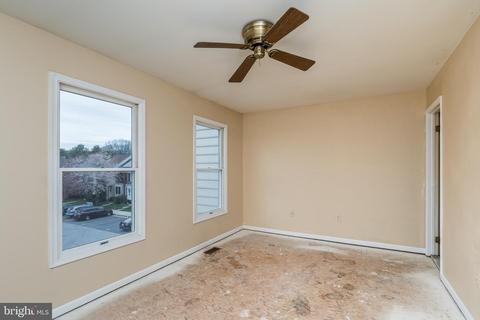 9385 Breamore Ct, Laurel, MD 20723 photo 8