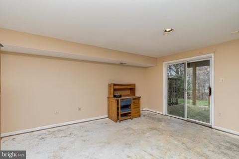 9385 Breamore Ct, Laurel, MD 20723 photo 14