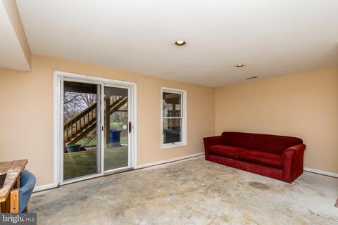 9385 Breamore Ct, Laurel, MD 20723 photo 15