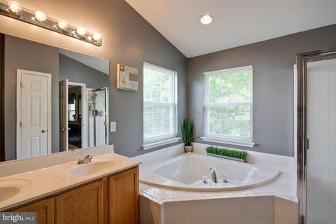 8570 Light Moon Way, Laurel, MD 20723 photo 12