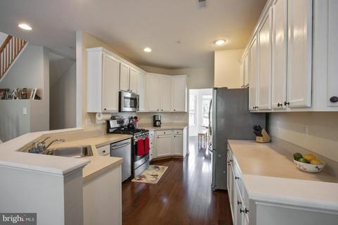 8570 Light Moon Way, Laurel, MD 20723 photo 5