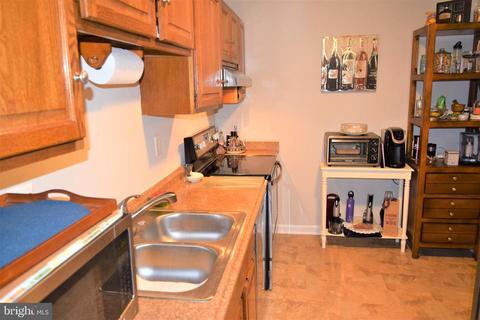 9727 Whiskey Run, Laurel, MD 20723 photo 8