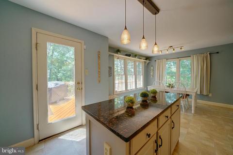 8752 Birkenhead Ct, Laurel, MD 20723 photo 16