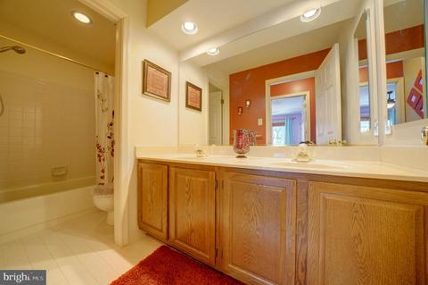 8752 Birkenhead Ct, Laurel, MD 20723 photo 49