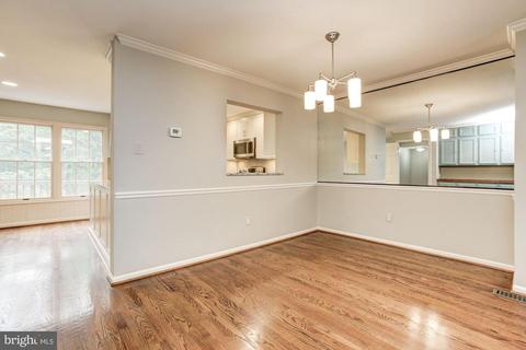 9346 Breamore Ct, Laurel, MD 20723 photo 8