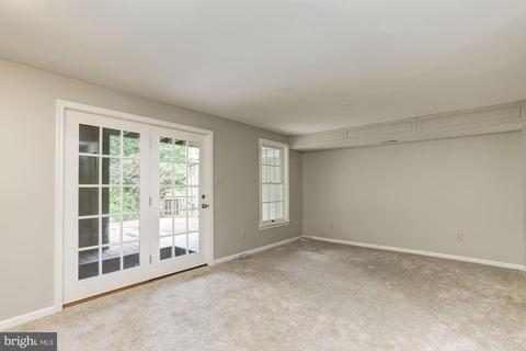 9346 Breamore Ct, Laurel, MD 20723 photo 25