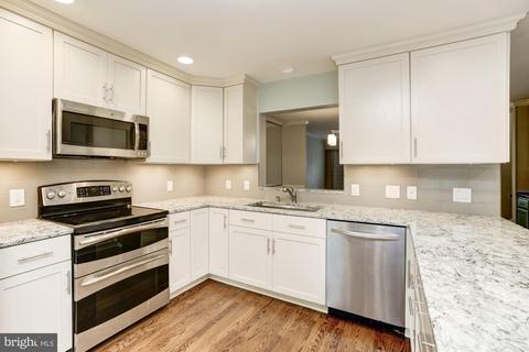 9346 Breamore Ct, Laurel, MD 20723 photo 11