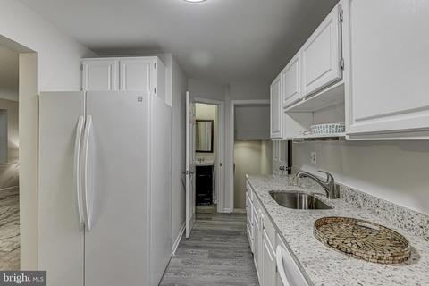 9720 Whiskey Run, Laurel, MD 20723 photo 13