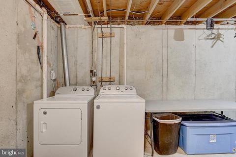 9348 Kings Post Ct, Laurel, MD 20723 photo 37
