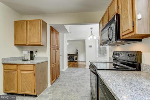 9348 Kings Post Ct, Laurel, MD 20723 photo 14