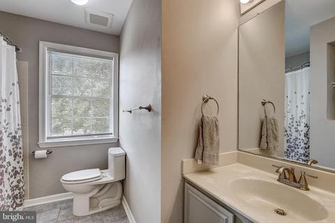 9348 Kings Post Ct, Laurel, MD 20723 photo 31