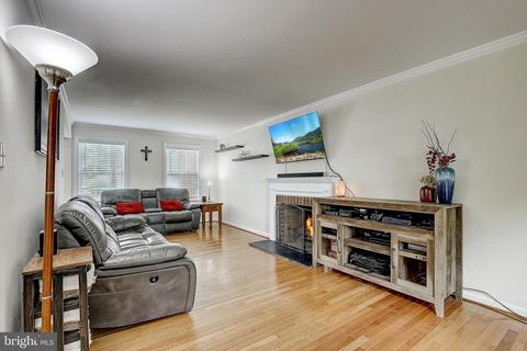 9348 Kings Post Ct, Laurel, MD 20723 photo 8