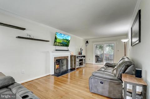 9348 Kings Post Ct, Laurel, MD 20723 photo 6