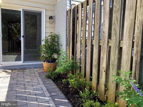 9342 Breamore Ct, Laurel, MD 20723 photo 33