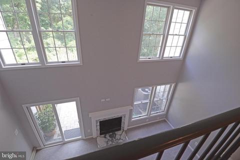 9342 Breamore Ct, Laurel, MD 20723 photo 3
