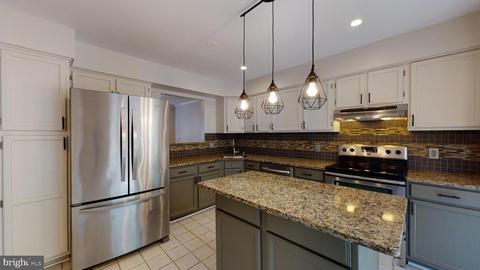9342 Breamore Ct, Laurel, MD 20723 photo 12