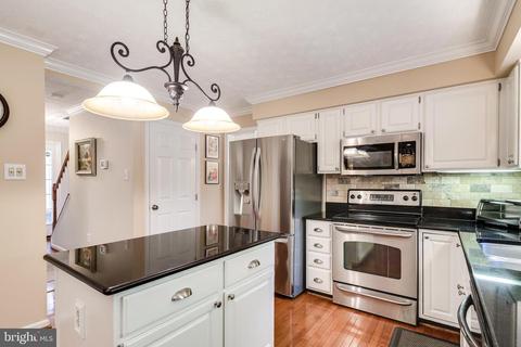 10404 Stansfield Rd, Laurel, MD 20723 photo 9