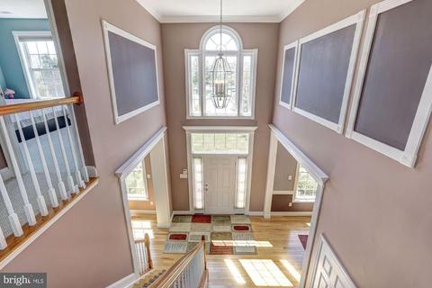 10044 Fall Rain Dr, Laurel, MD 20723 photo 2