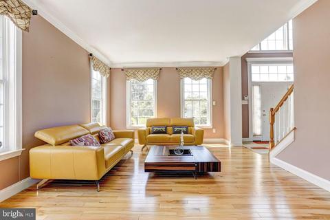 10044 Fall Rain Dr, Laurel, MD 20723 photo 5