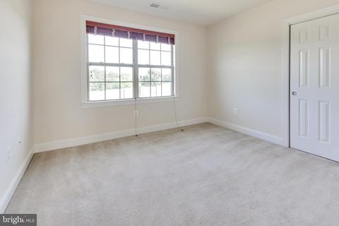 8411 Sonnet Ct, Laurel, MD 20723 photo 17