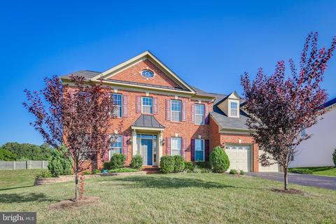 8411 Sonnet Ct, Laurel, MD 20723 photo 2