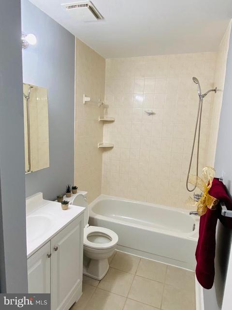 9809 Whiskey Run, Laurel, MD 20723 photo 7