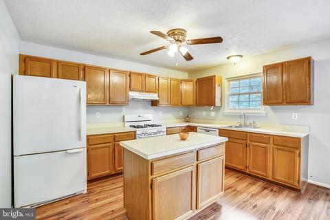 9313 Steeple Ct, Laurel, MD 20723 photo 13