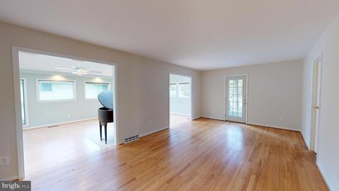 9629 Baltimore Ave, Laurel, MD 20723 photo 7